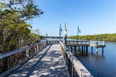 Veterans Park at Rivergate boardwalk