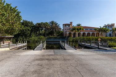 Veterans Park at Rivergate boat ramps looking north