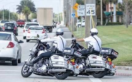 traffic unit officers